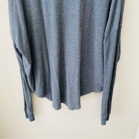 Wildfox Pullover Long Sleeve Top Gray Sz Medium - Picture 9 of 9